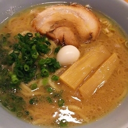 醤油ラーメン（太麺）
