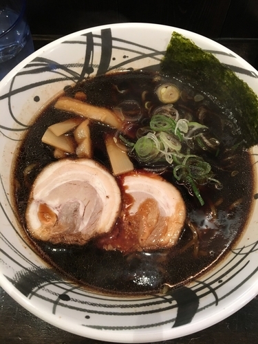 「ブラックラーメン」@林家の写真