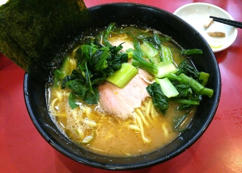 「ラーメン＋青菜増し＋ライス　680＋80＋80円」@杉田家 千葉祐光店の写真
