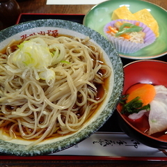 弥助そばやの画像