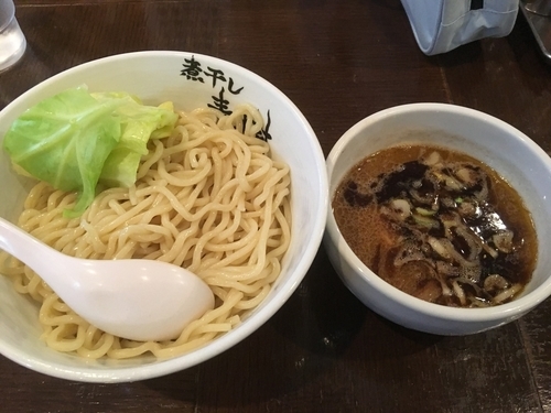 「黒煮干しつけ麺 中盛りサービス 850円」@煮干しらーめん青樹 立川店の写真