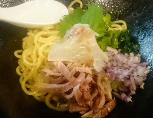 「鯛油のまぜそば（限定）」@ろく月の写真