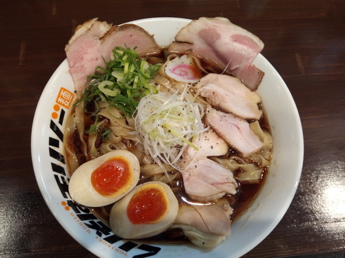 「特製とりそば＋大盛」@とりそばモリゾーの写真