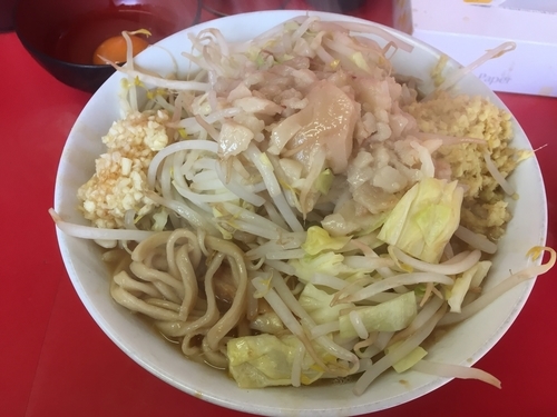 「小ラーメン¥690+生卵¥50+生姜¥50」@ラーメン二郎 仙台店の写真