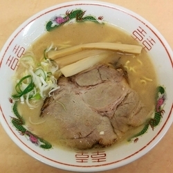 旭川かとうらーめん げんこつ 醤油
