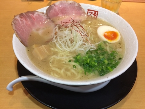 「ラーメン」@らーめん鶴武者の写真