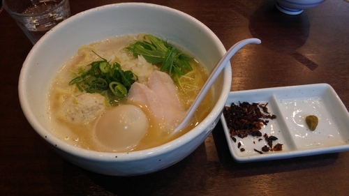 「味玉濃厚鶏白湯　塩」@らーめん 銀杏 松戸店の写真