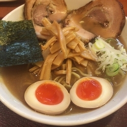 中華麺普通盛り、おつまみ3種