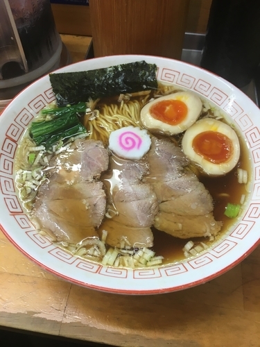 「中華そば 味玉入り¥950」@昭和歌謡ショーの写真