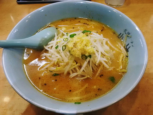 「味噌ラーメン650円」@札幌ラーメン 山竹 栢山店の写真