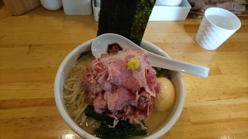 「特製濃厚真鯛らーめん+特盛」@真鯛らーめん 麺魚の写真