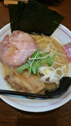 「濃厚醤油ラーメン」@ゆなみ麺匠の写真