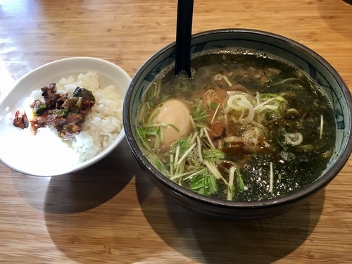 「本気醤油らーめん ¥680+サービス賄い飯」@ぐうたらの写真