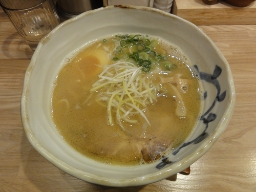 「煮干し香るらぁ麺（並盛）」@麺匠たか松 四条店の写真