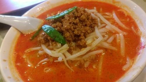 「担々麺1000円」@赤坂飯店 パレスサイドビル店の写真