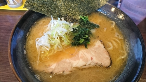 「クリーミー豚骨醤油」@麺や かがのの写真