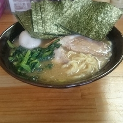 チャーシュー麺中盛たまご海苔1150円