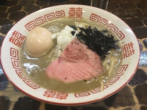 「【限定】濃厚煮干そば＋味玉＋替玉」@特級鶏蕎麦 龍介の写真