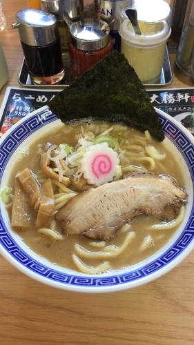 「らーめん＋中盛200g（C500円）」@大勝軒ROSSO－ロッソ－の写真