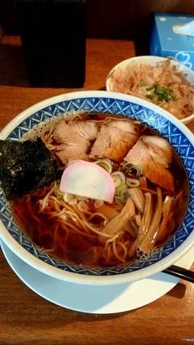「醤油ラーメン」@多摩利屋の写真