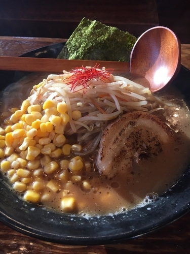 「赤マル味噌ラーメン」@マルヤ商店の写真
