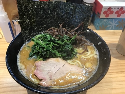 「ラーメン 680円 キクラゲ 40円」@横横家 仙台店の写真