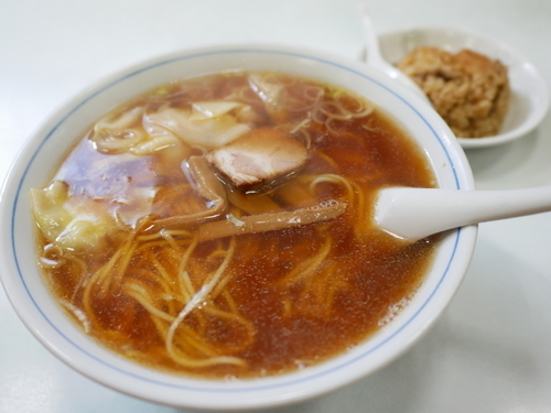 「わんたんめん 麺硬め＋チャーシュー炊き込みご飯」@かいらくの写真