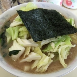 キャベツチャーシューメン中盛り