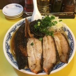 手揉みチャーシューメン 1300円