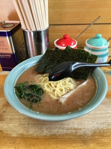 「ラーメン 中盛り」@四号家の写真