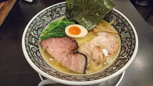 「中村屋 らーめん 塩・・950円」@中村屋の写真