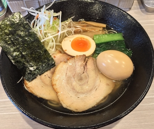 「(柳)らぁめん塩・細麺＋味玉（￥830＋￥100）」@麺屋 みのまるの写真