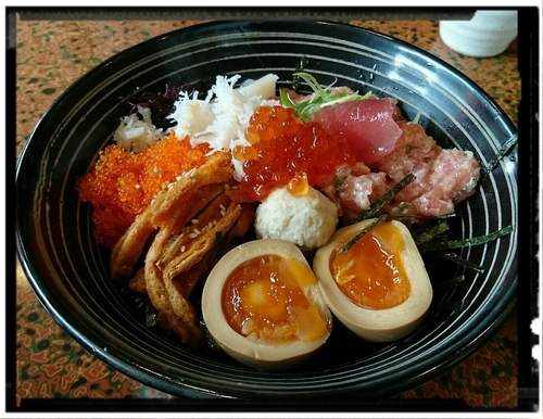 「ちらし麺 松」@鮮魚鶏出汁麺 沢むらの写真