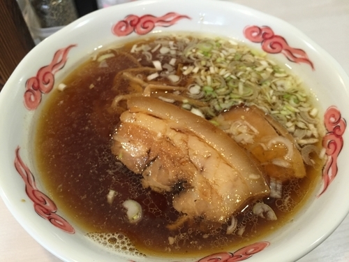 「醤油旨味ラーメンごまんえつ」@めん処 土田八の写真