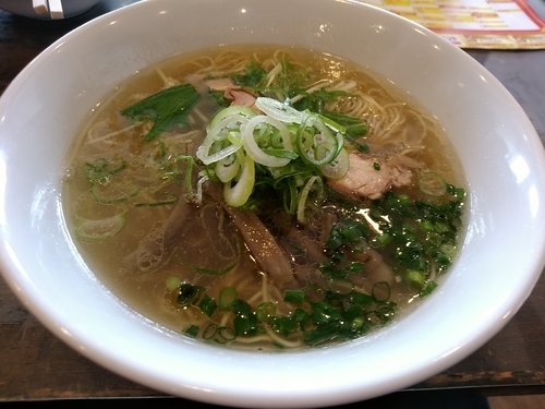 「塩らあめん(並盛・110g)730円→0円」@なかじゅう亭 高崎上豊岡店の写真