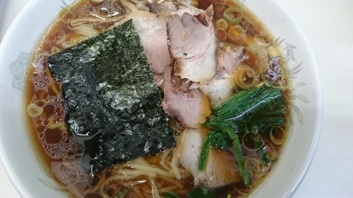 「青島ラーメン大盛＋自家製チャーシュー50円増し、固め」@青島食堂 秋葉原店の写真