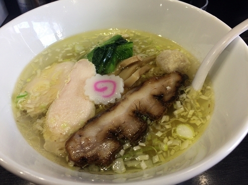 「青森シャモロック塩鶏中華そば（730円）」@麺処 若武者 草加分店 東北六縣堂の写真