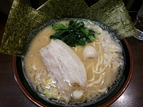 「ラーメン(醤油)」@横濱家系 豚骨醤油ラーメン 蒲田 いっ家の写真