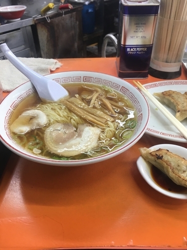 「ラーメン 餃子 330円 220円」@りんりんの写真