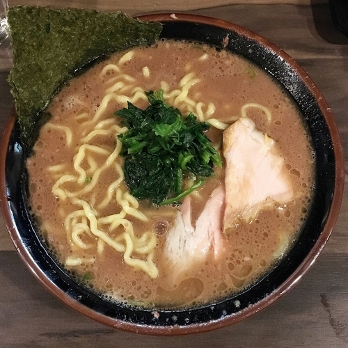 「ラーメン　￥７２０」@神田ラーメン わいず 神田本店の写真