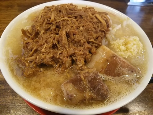 「肉増したすろう麺  並（１．５玉）　※ニンニク：有、脂：普通」@きまはち家 たすろう商店の写真
