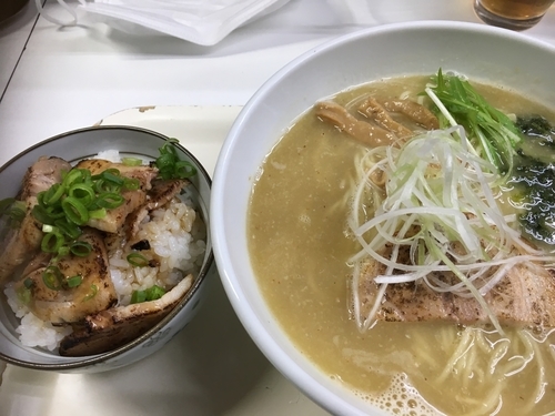 「Bランチ（塩らーめん＋チャーシュー丼）1,100円」@塩ラーメン・つけめんのお店 はないちの写真