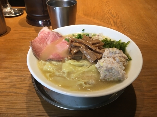「鶏白湯煮干しそば(数量限定) + わんたん + メンマ」@中華そば 二階堂の写真