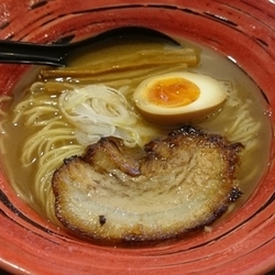 濃厚あごらーめん(麺硬め+ライス+替え玉100g)