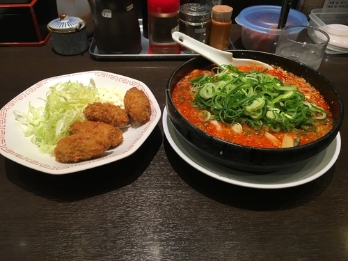 「赤味噌ラーメン カキフライ定食 ネギ増し」@来来亭 千葉花見川店の写真
