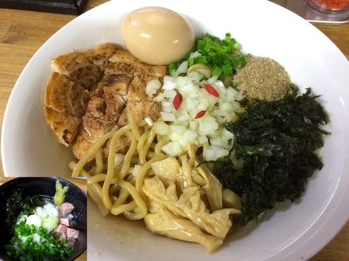 「【限定】煮干し油そば 煮干茶飯付き（870円）」@へべれ家の写真