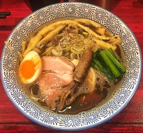 「イカ煮干しそば 780円」@麺処 善龍の写真