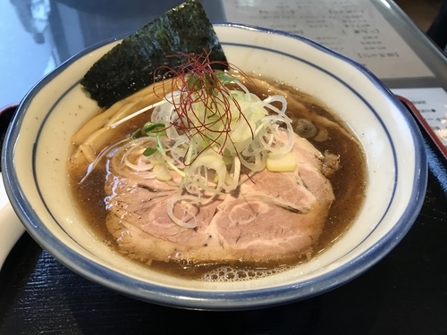 「琥珀醤油そば 750円」@中華そば 八縁の写真