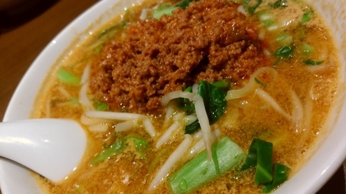 「担々麺９３０円」@上海料理 佳樹園の写真