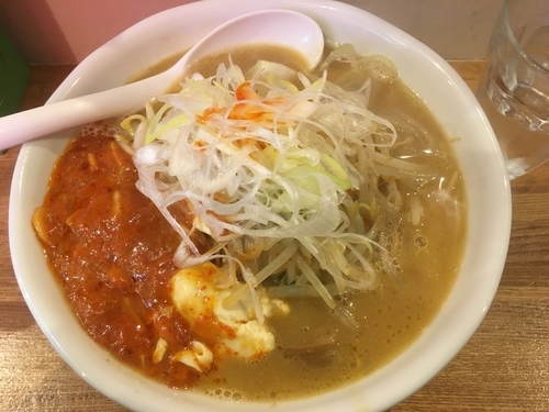 「辛味噌ラーメン890円」@東京味噌らーめん萬馬軒花橙の写真